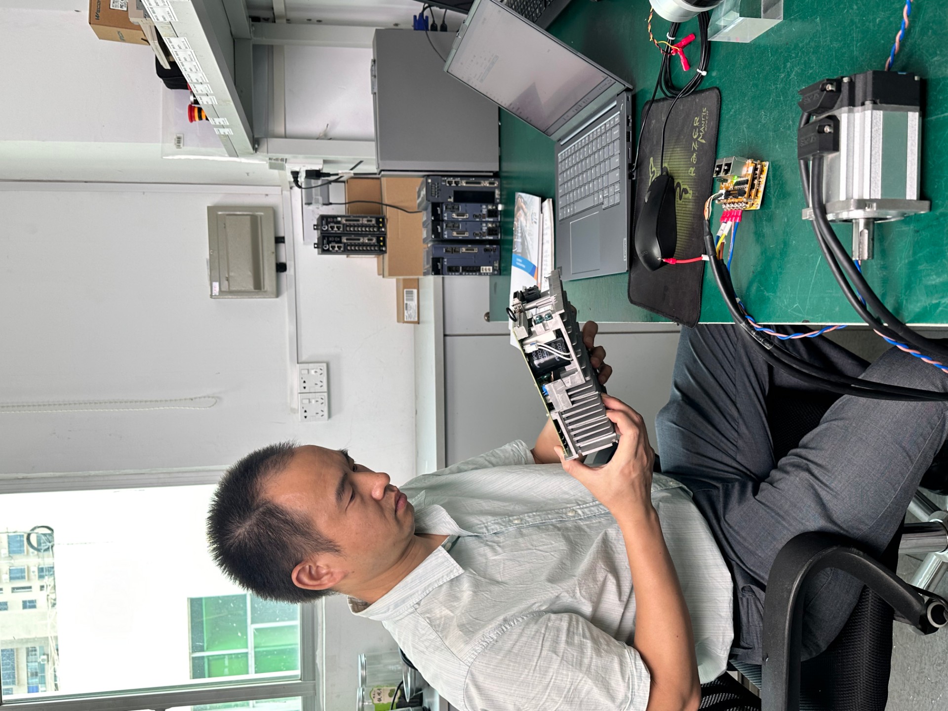 什么是惯量比？